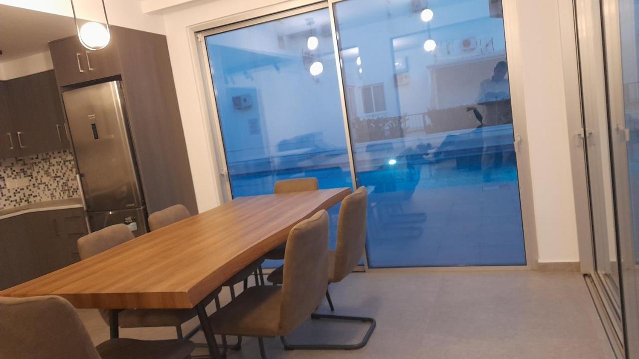 Sky Apartment On The Pool Айя-Напа Экстерьер фото